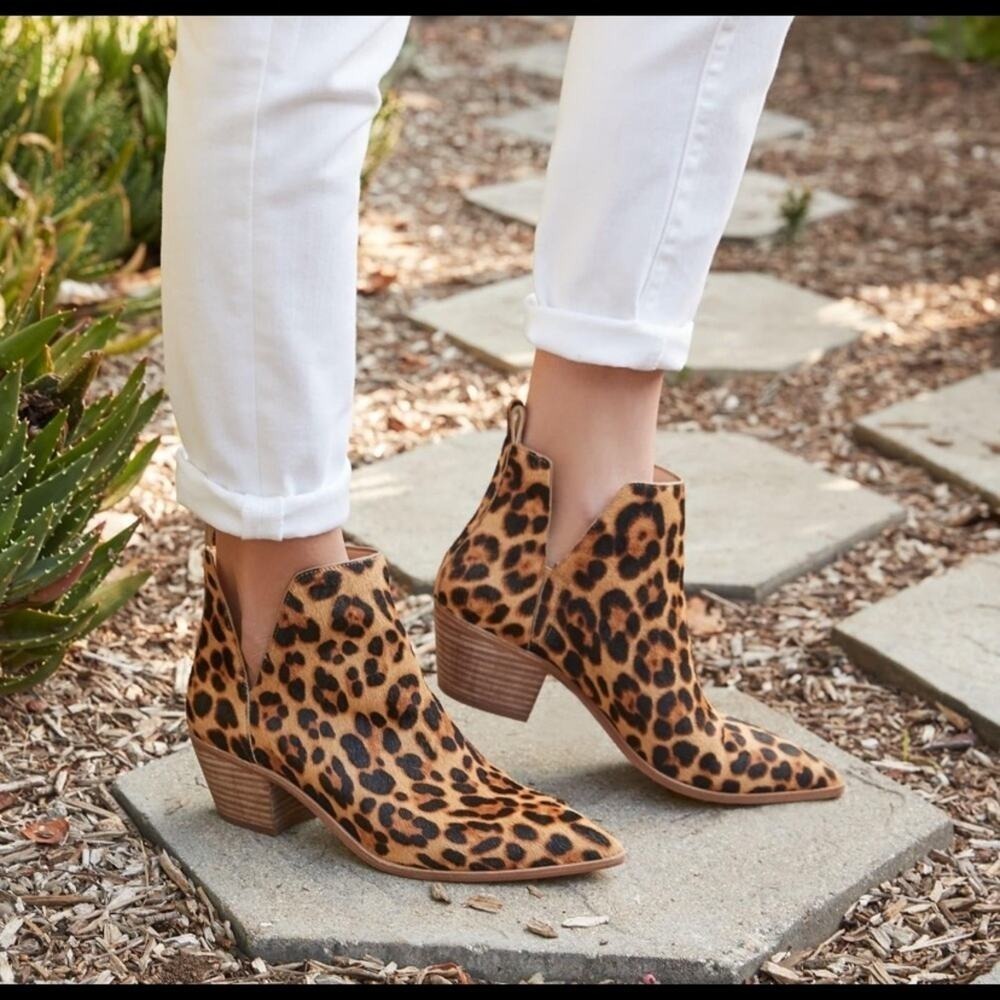 Sole Society Womens Heeled Ankle Bootie Size 6 Laurelah 2 Leopard Print Cow Hair - Picture 2 of 13
